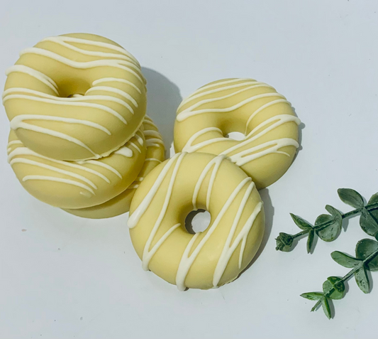 This donut soap is scented with Coconut lime fragrance. This fragrance is a best seller; is a fresh fragrance. It has notes of lime, grapefruit, lemon with a floral undertone of jasmine, on a background of musk and sandalwood