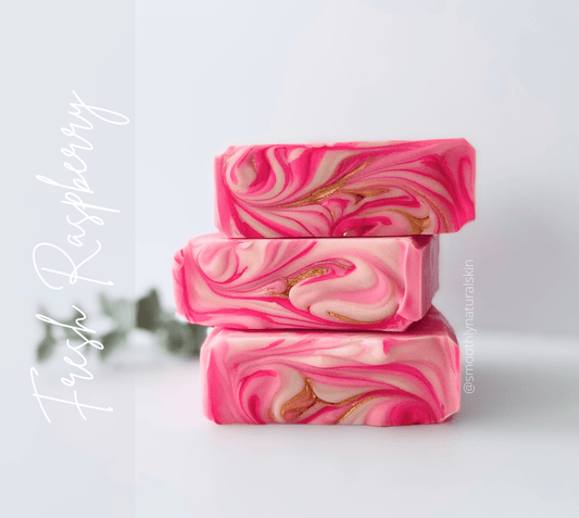 Discover the luxurious feel of our handmade organic soap, meticulously crafted using natural ingredients and enriched with moisturizing oils. Perfect for all skin types, our soap is made without harsh chemicals, ensuring a gentle cleanse that leaves your skin feeling soft and refreshed.