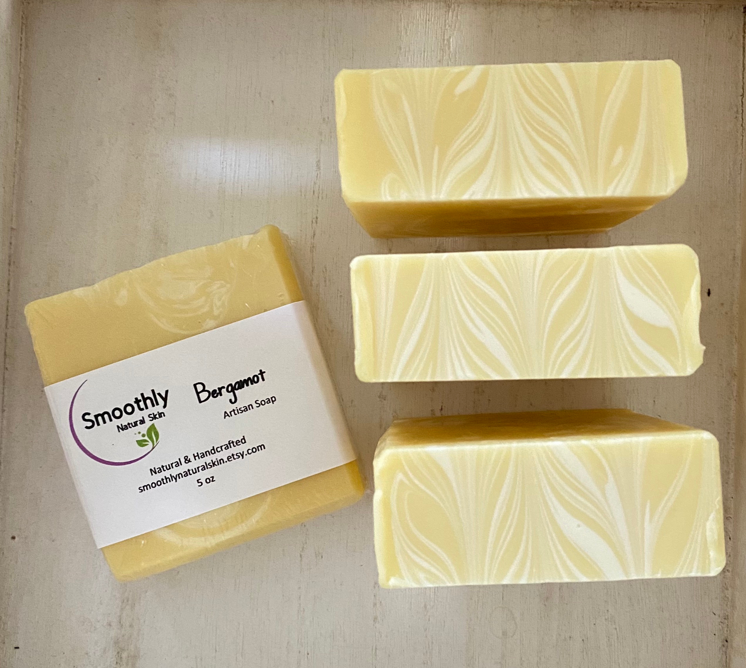 Bergamot Soap is crisp, clean and juicy with a subtle floralcy; the citrus jewel of the Mediterranean (bergamot essential oil) is uplifting and bright. This combination produce a citrus scent. Smoothly Natural Skin 