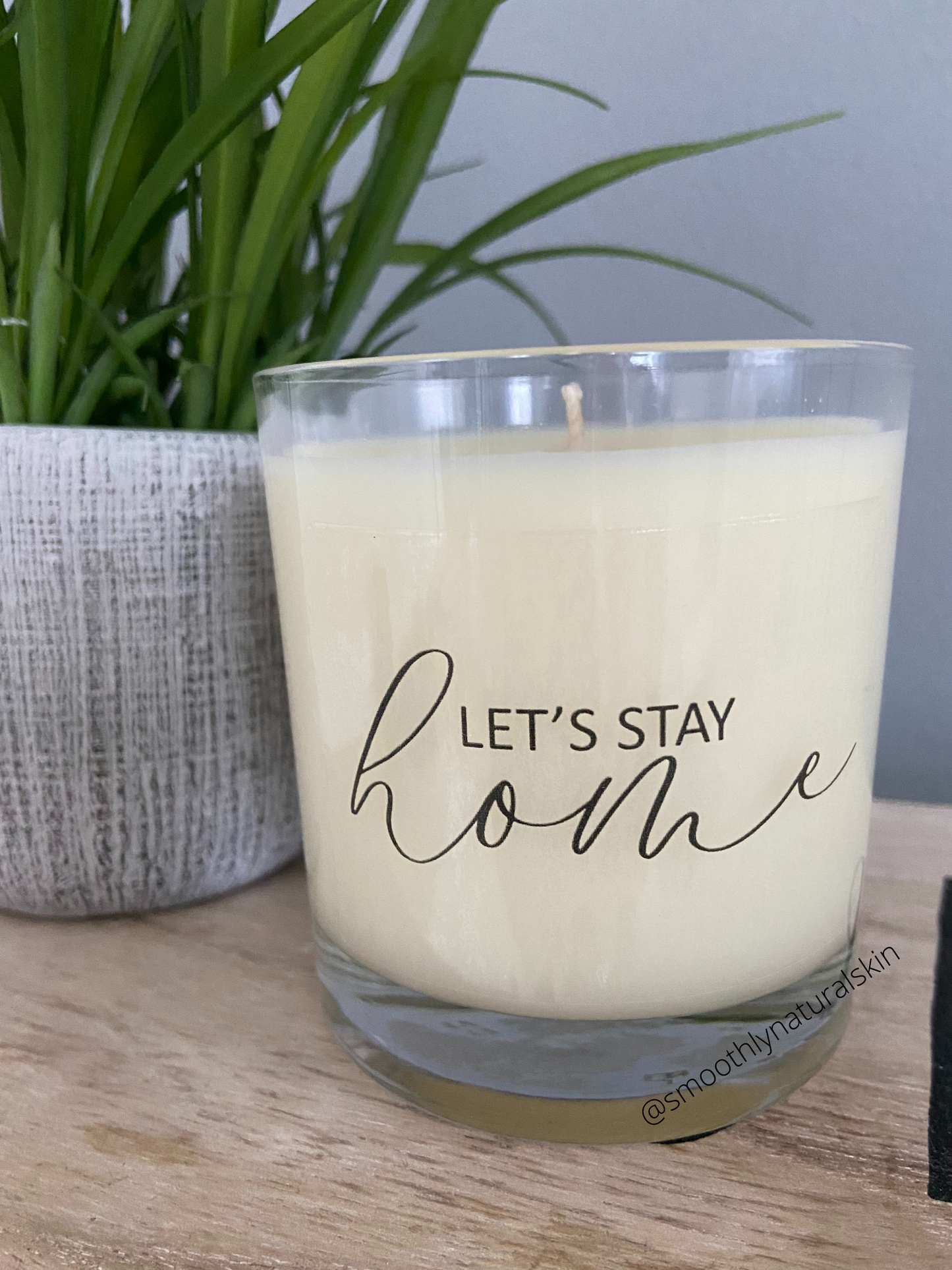 Let's stay home candle, is a perfect gift for that special person in your life. These unique candles are hand poured in small batches.   Ingredients:   Natural Soy Wax, Cotton Wick (Lead & Zinc Free) and Phthalate Free Fragrance.  Volume: Net Wt. 7 oz. Smoothly Natural Skin
