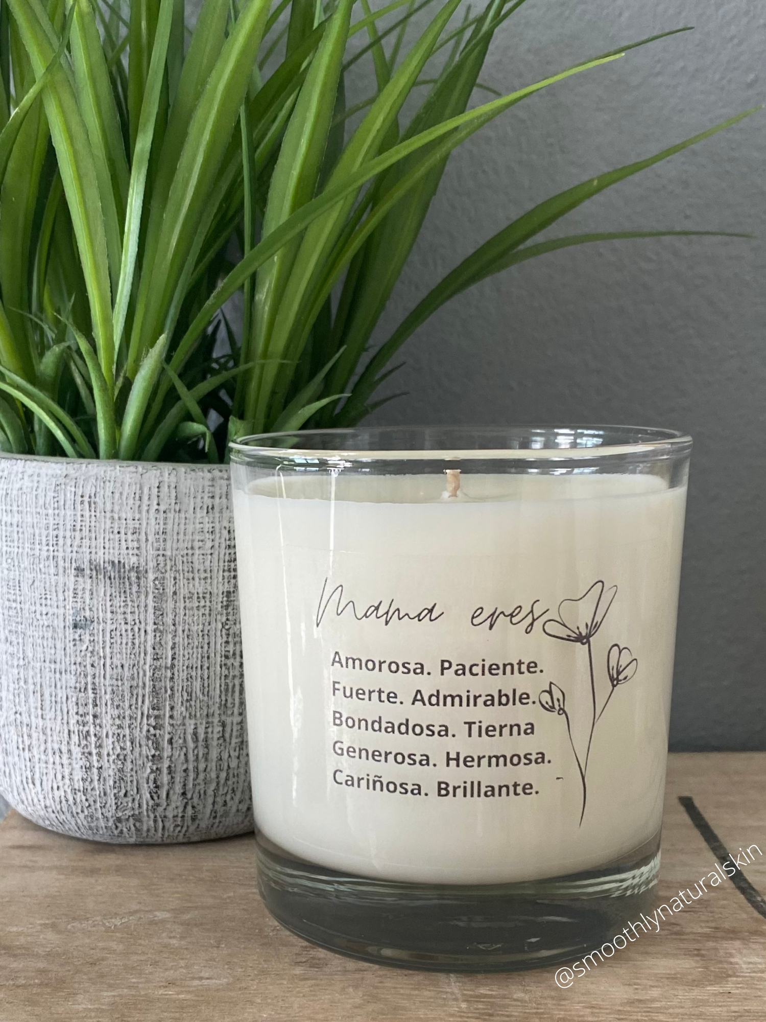 Mama eres candle, is a perfect gift to celebrate your Mom. These unique candles are hand poured in small batches. 
