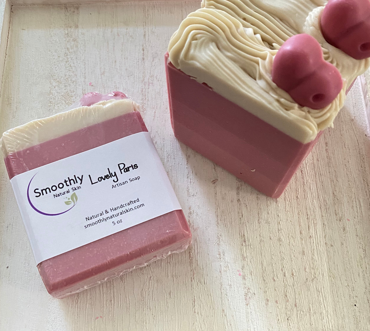 Lovely Paris Soap is a very feminine fragrance. This soap has a very sweet floral scent with a touch of citrus and musk.  Smoothly Natural Skin 